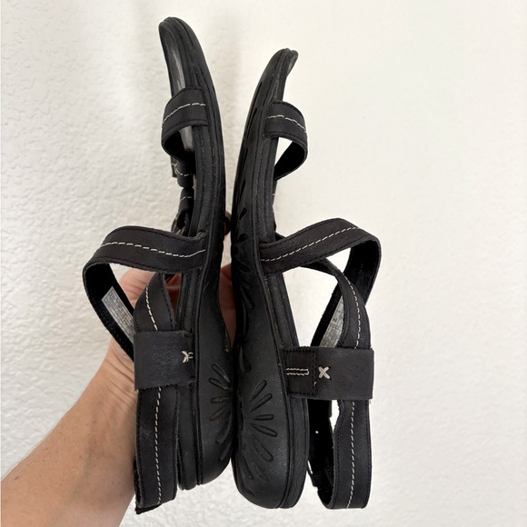 Merrell Leather Sandals in Black Sz 9 - Picture 9 of 9